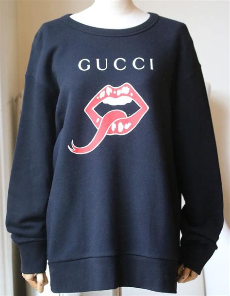 black sweater with red lips gucci|is gucci black.